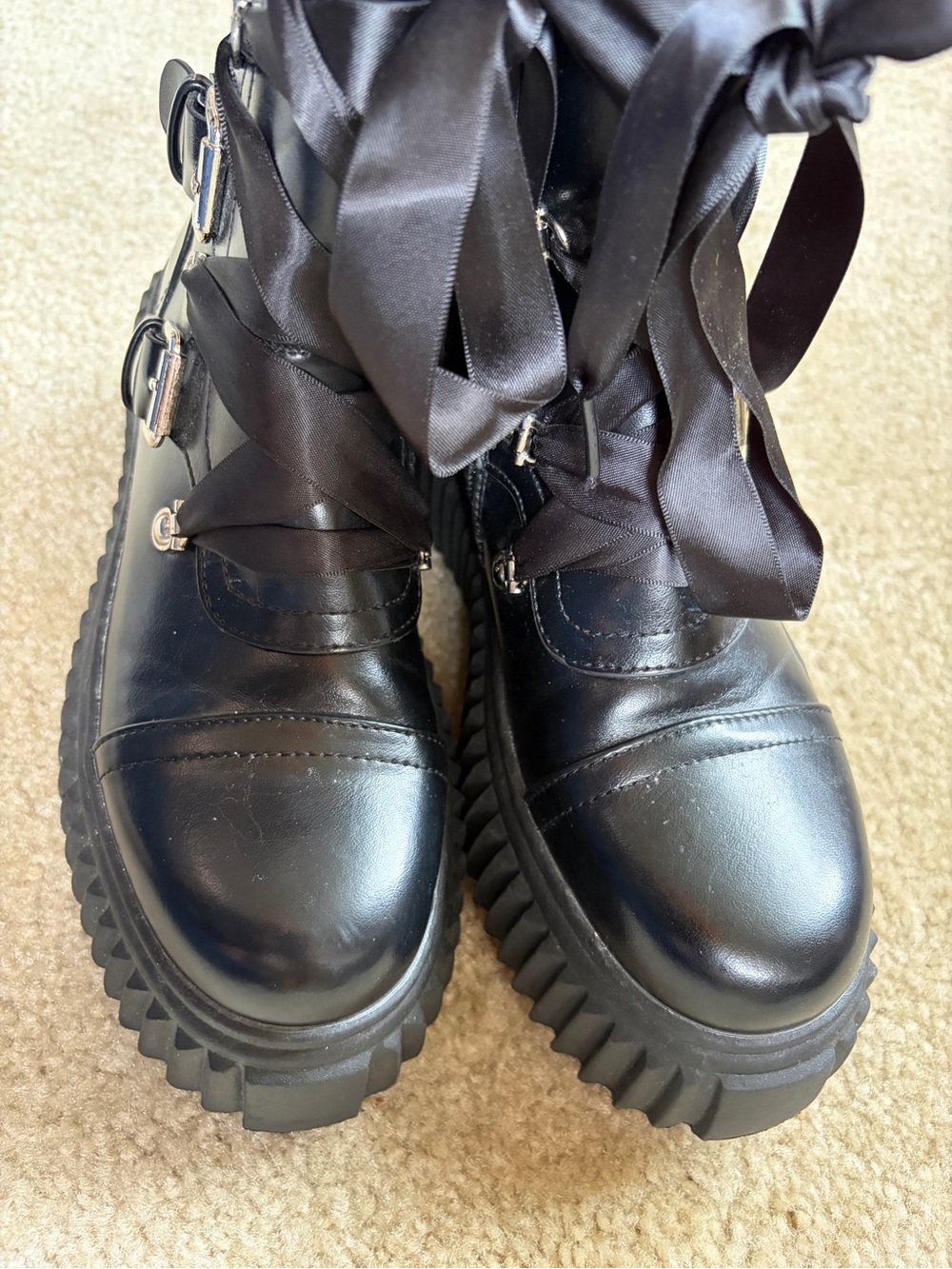 Vivianly Black Platform Lolita Zip Up Combat Boots with Ribbon Laces - Picture 4 of 8